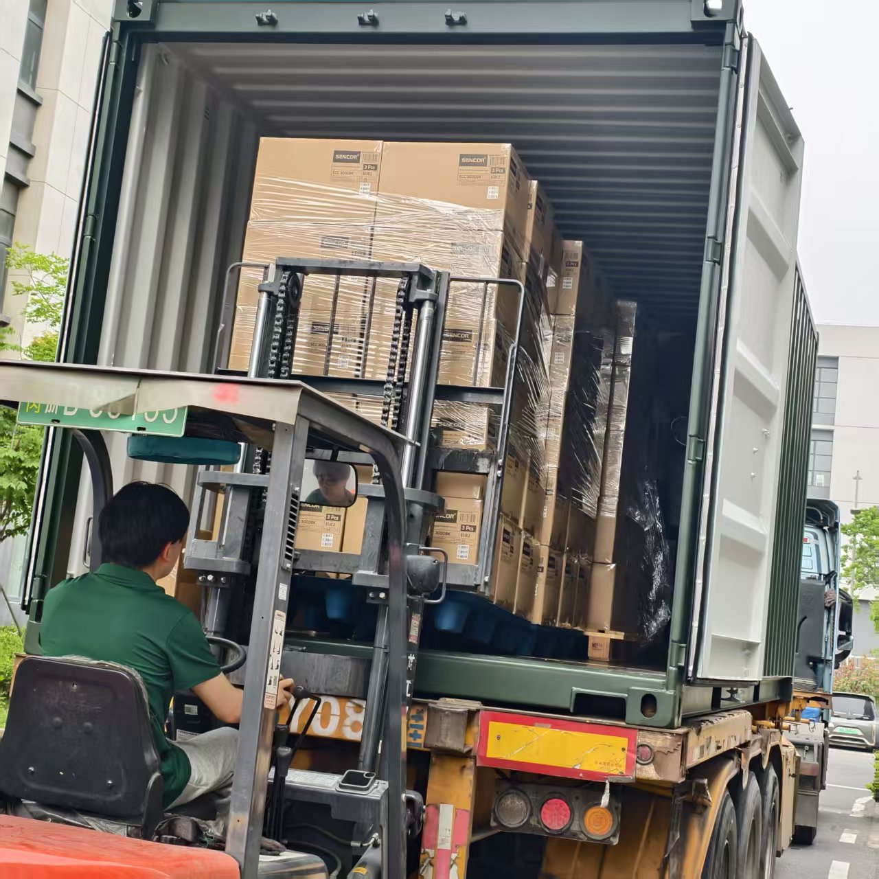 Hvordan sørger Professional Coffee Machine Factory for sikker og rettidig containerforsendelse for globale kjøpere? Hvordan sørger Professional Coffee Machine Factory for sikker og rettidig containerforsendelse for globale kjøpere?
